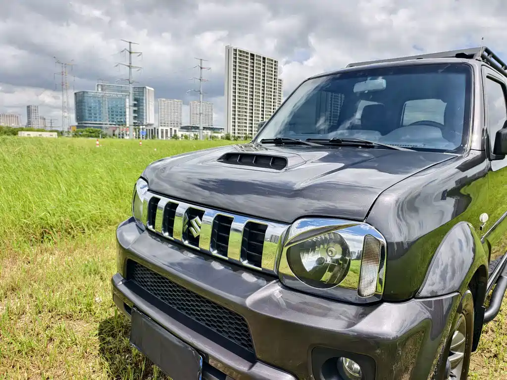 Suzuki Jimny 2016 — фото 10