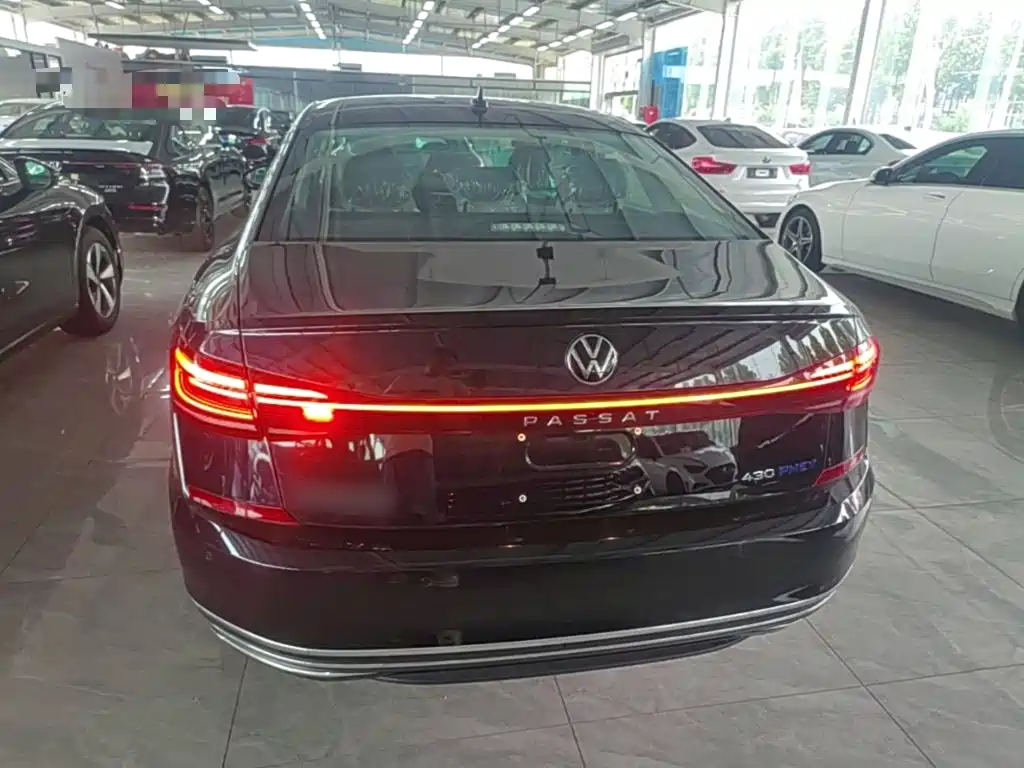 Volkswagen Passat PHEV 2026 — фото 6
