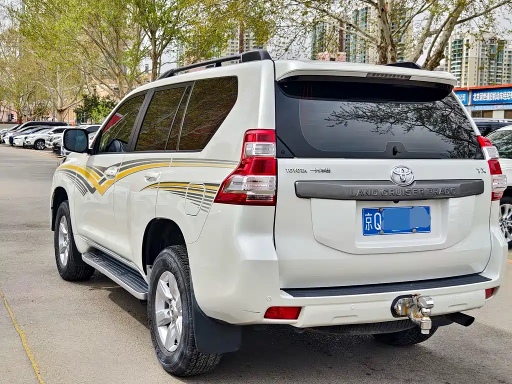 Toyota Prado 2016 — фото 18