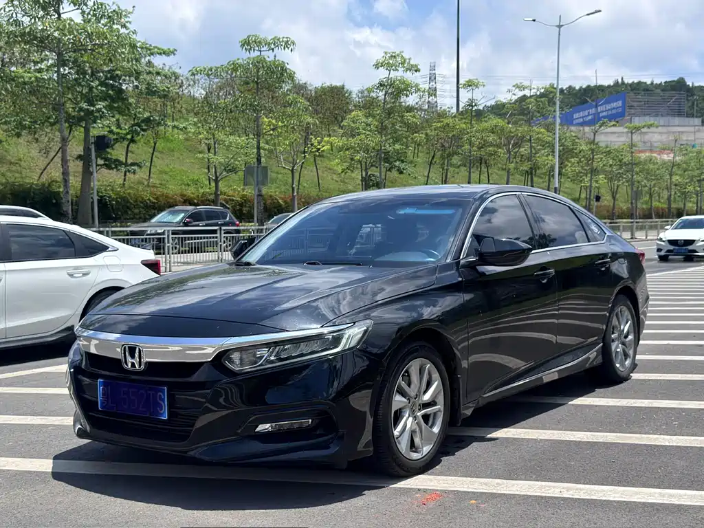 Honda Accord 2019 — фото 1