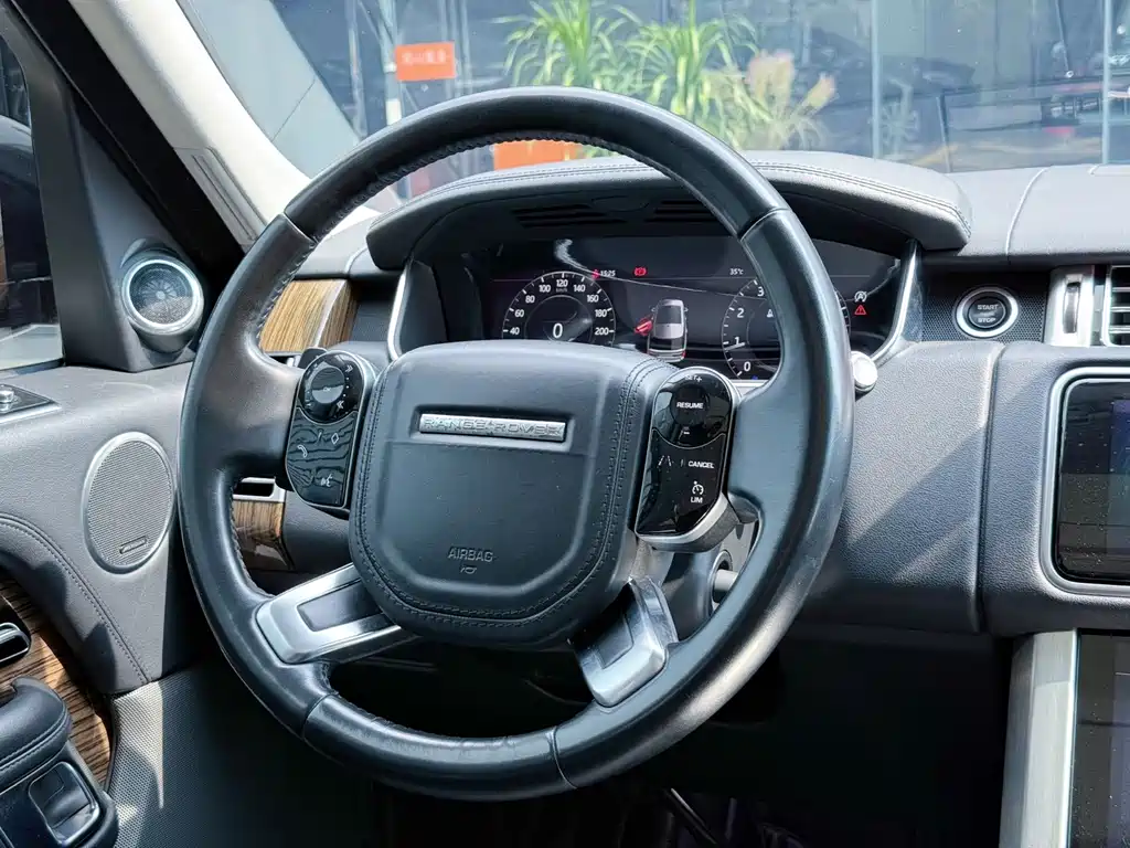 Land Rover Range Rover 2018 — фото 13