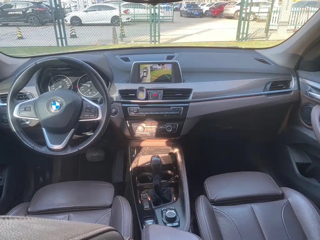 BMW X1 2018 — фото 12