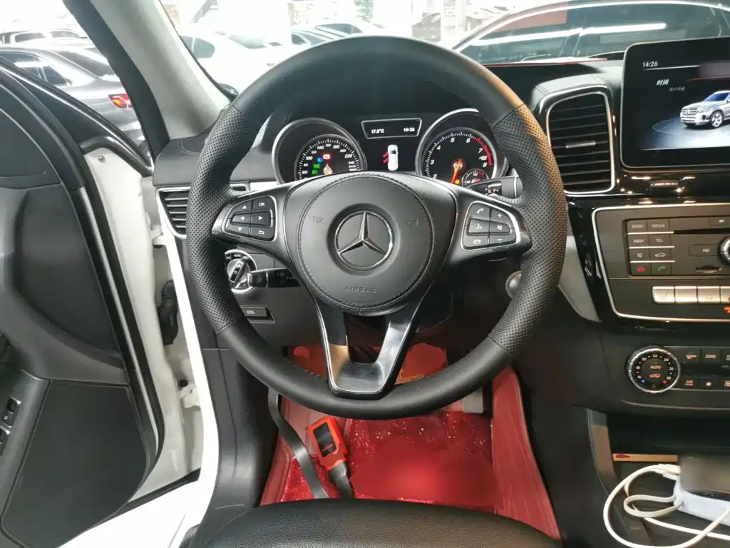 Mercedes-Benz GLS 2019 — фото 11