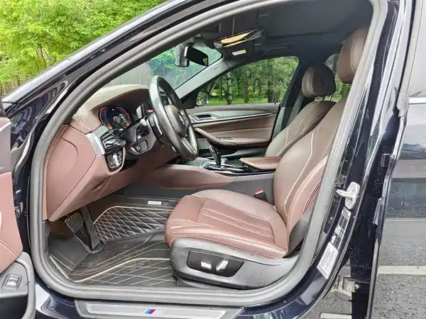 BMW 5 Series 2023