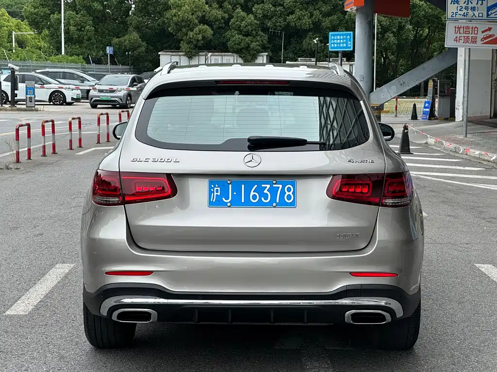 Mercedes-Benz GLC 2021 — фото 12