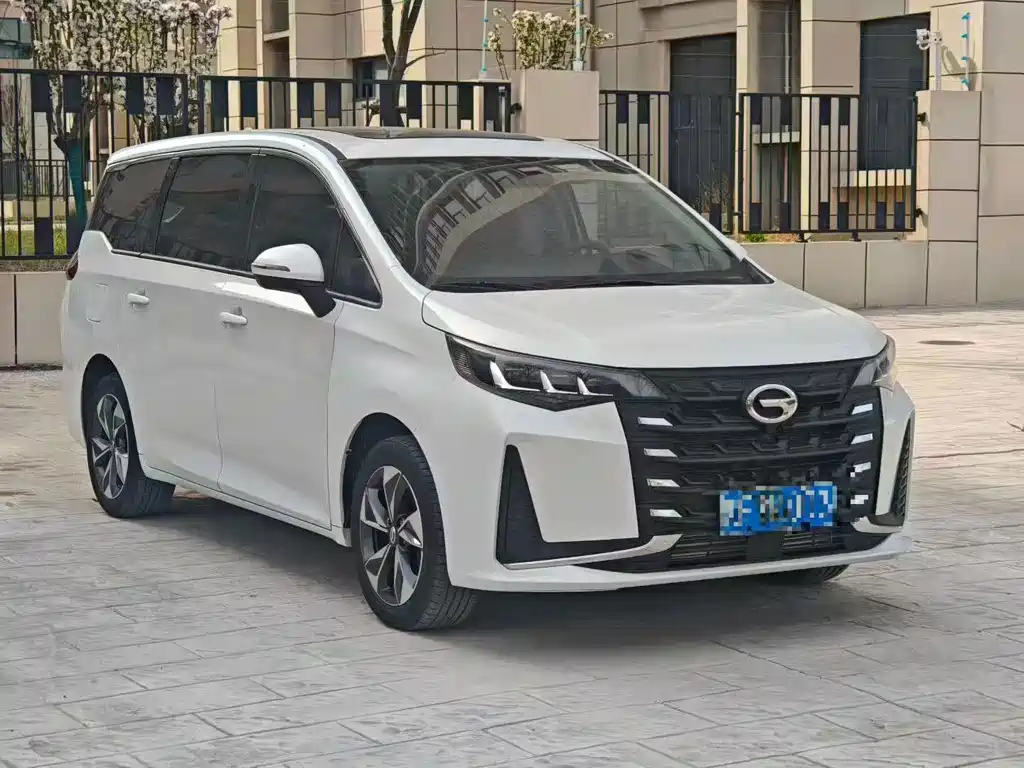 GAC Trumpchi M6 2023 — фото 3