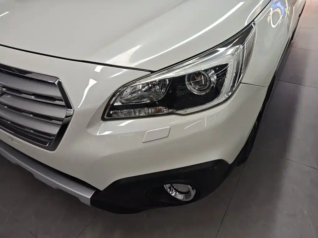 Subaru Outback 2015 — фото 18
