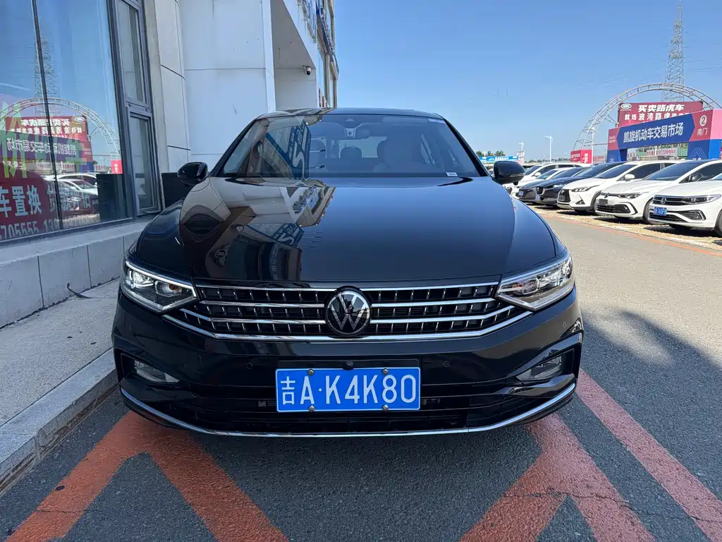 Volkswagen Magotan 2026