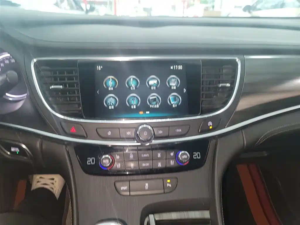 Buick LaCrosse 2019 — фото 13