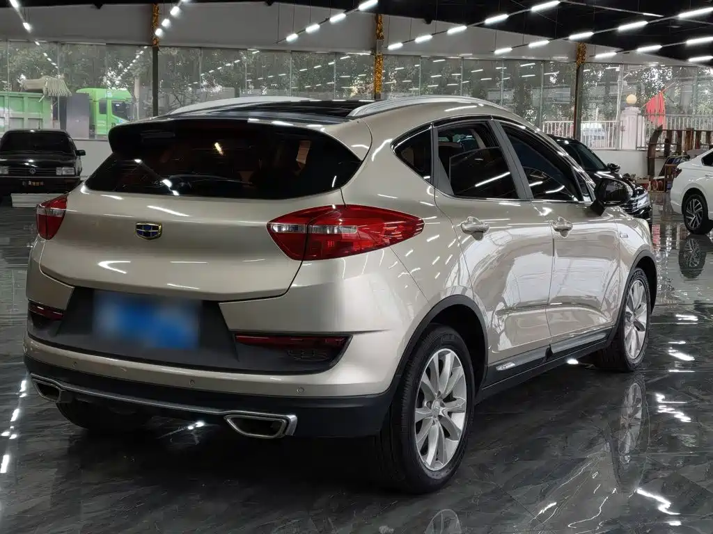 Geely Emgrand GS 2018 — фото 12