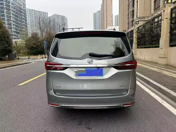 Buick GL8 2023