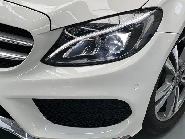 Mercedes-Benz C-Class 2018
