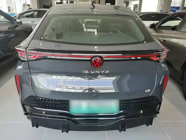 Volkswagen Distinctive 06 2025