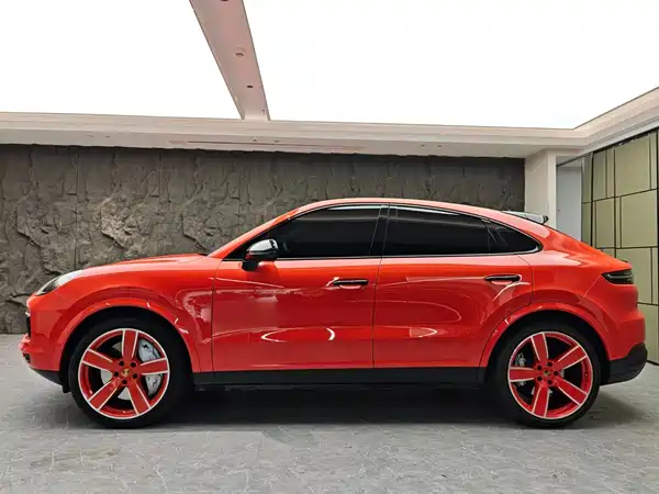 Porsche Cayenne 2021