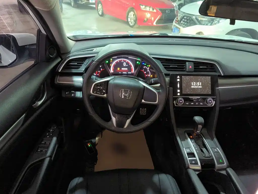 Honda Civic 2020 — фото 11