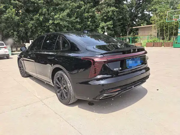 Hongqi H5 2023