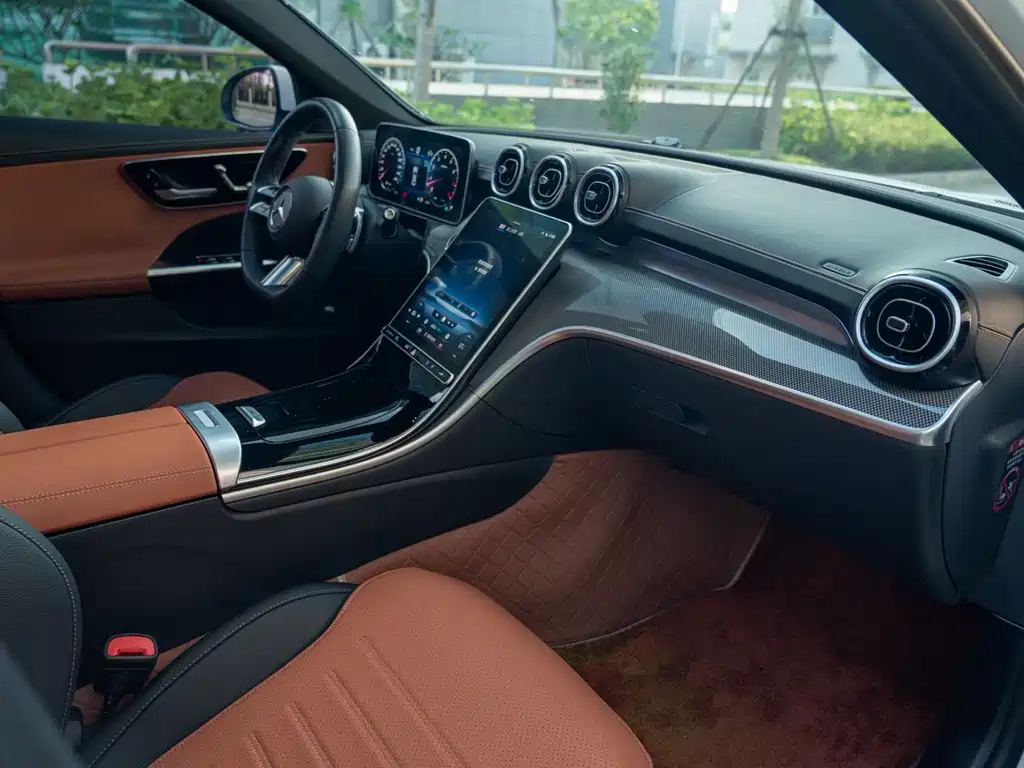 Mercedes-Benz C-Class 2023 — фото 14