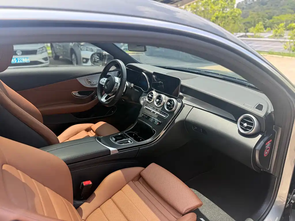 Mercedes-Benz C-Class 2019 — фото 6