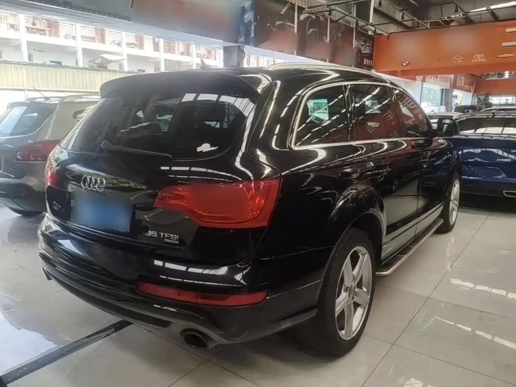 Audi Q7 2015 — фото 7