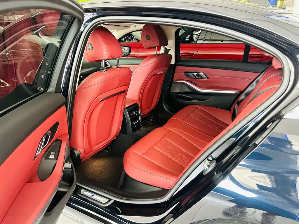BMW 3 Series 2025