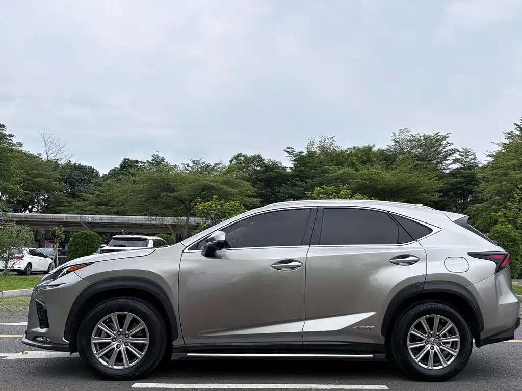 Lexus NX 2015 — фото 5
