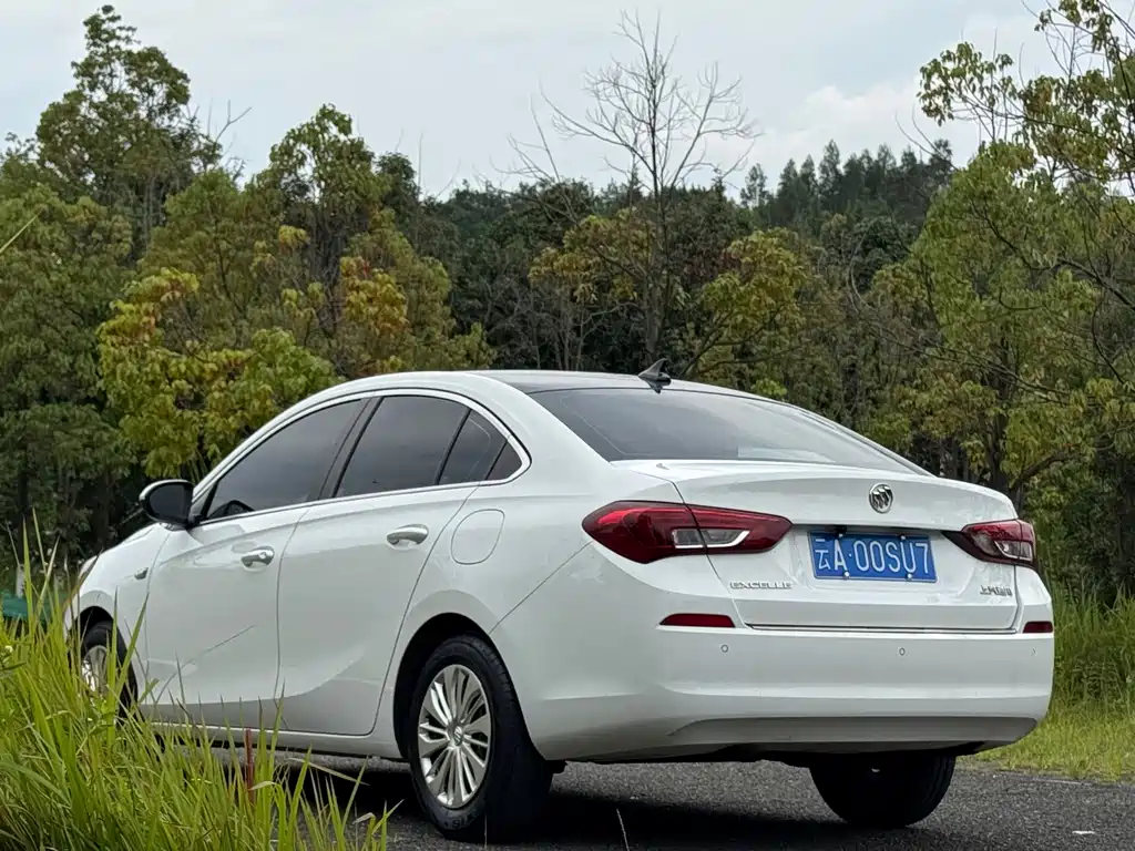 Buick Excelle 2019 — фото 14