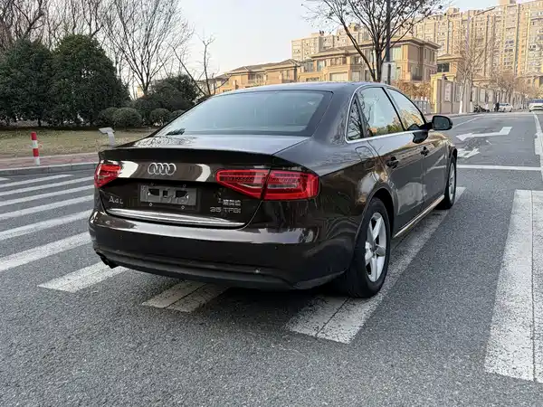 Audi A4L 2013