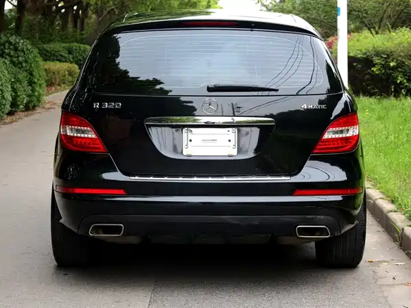 Mercedes-Benz R-Class 2015