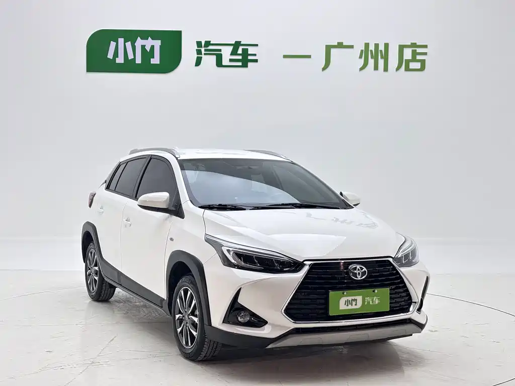 Toyota Yaris L 2023