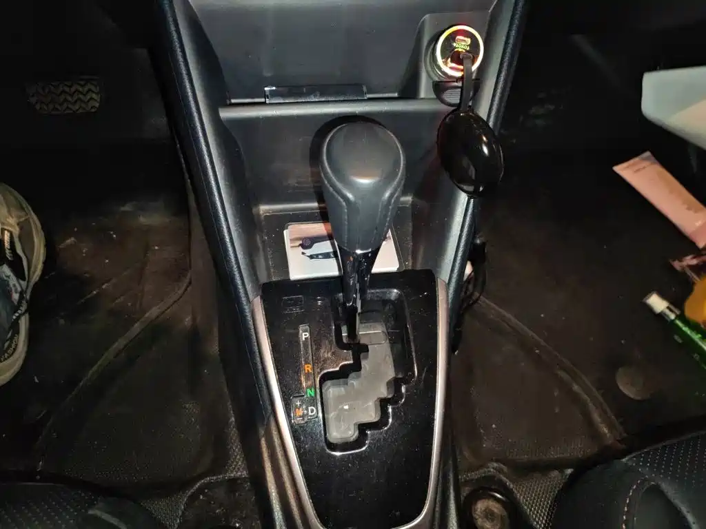 Toyota Yaris L 2021