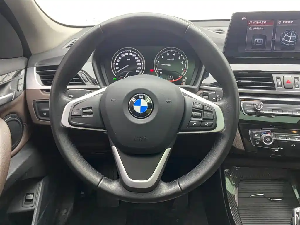 BMW X1 2020 — фото 14