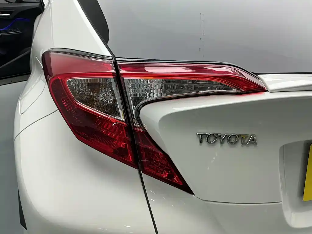 Toyota IZOA 2019 — фото 10