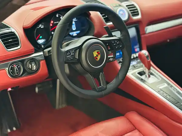 Porsche Cayman 2015