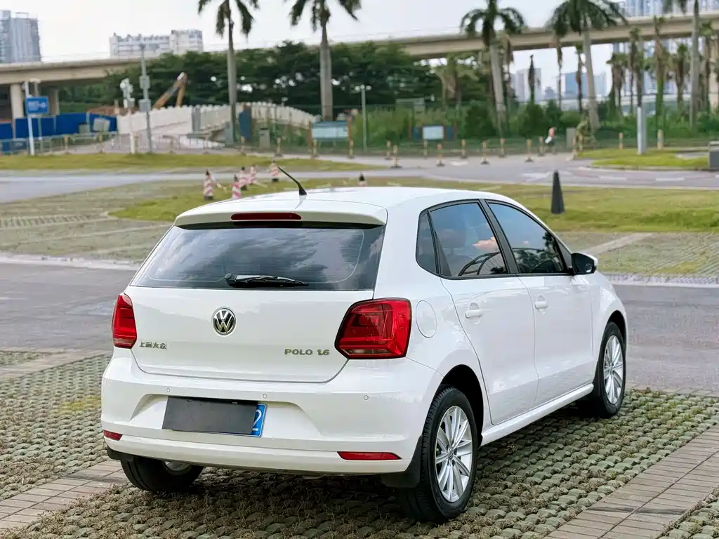 Volkswagen Polo 2015