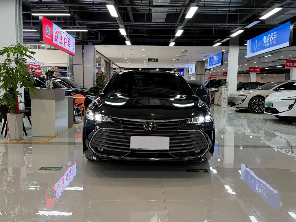 Toyota Avalon 2020 — фото 2