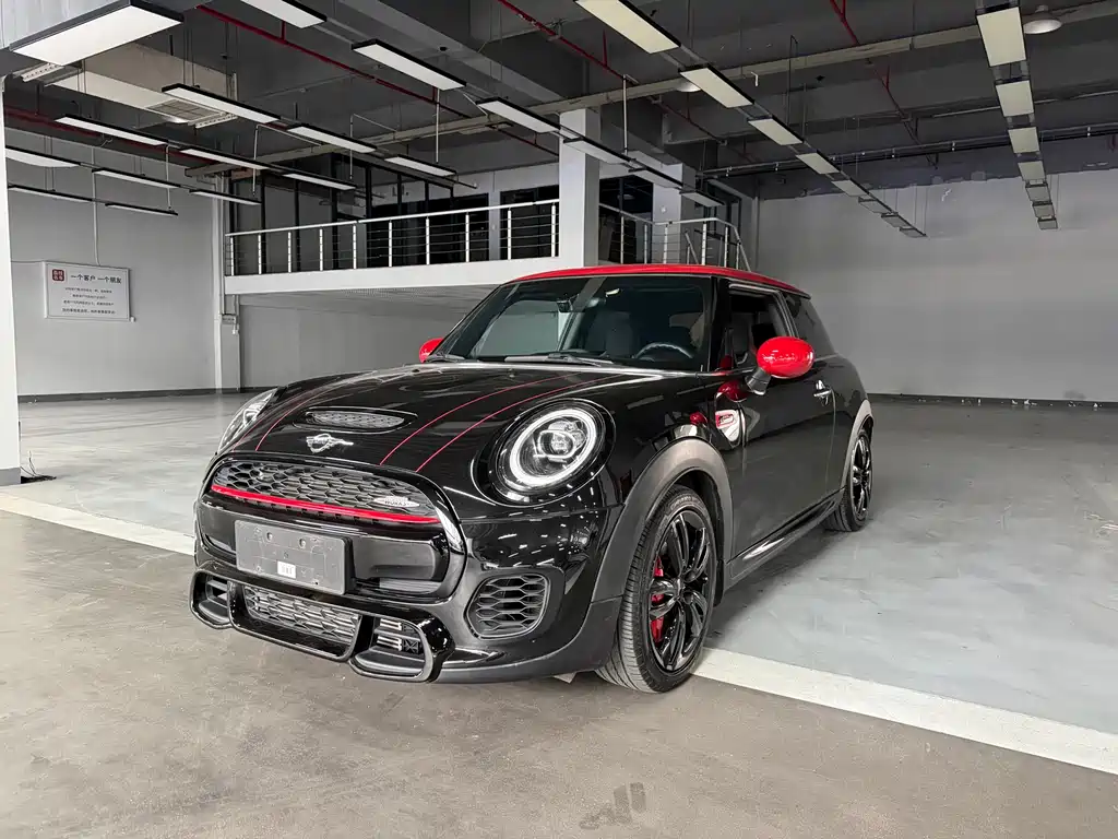 MINI JCW 2019