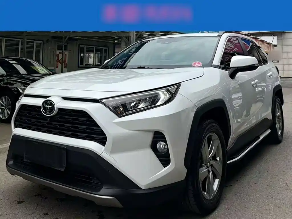 Toyota RAV4 2021