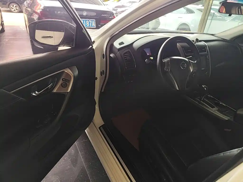 Nissan Teana 2014 — фото 12