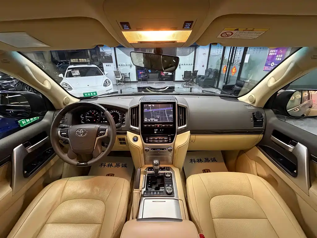 Toyota Land Cruiser 2016 — фото 15