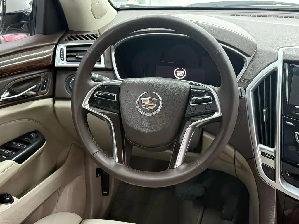 Cadillac SRX 2016 — фото 7