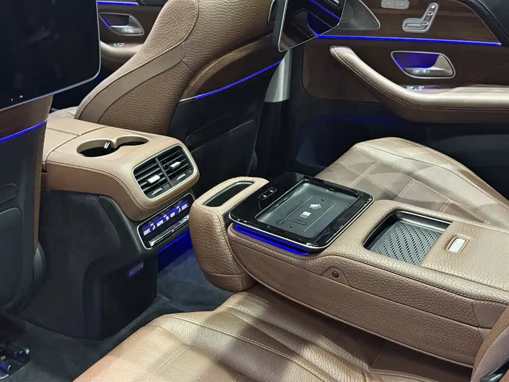 Mercedes-Benz GLS 2024 — фото 19