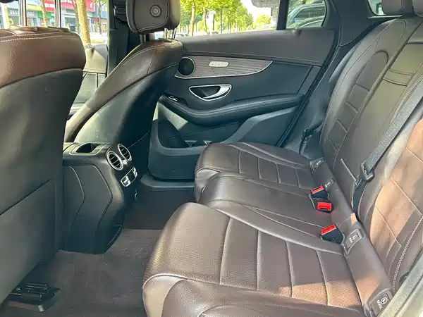 Mercedes-Benz GLC 2021