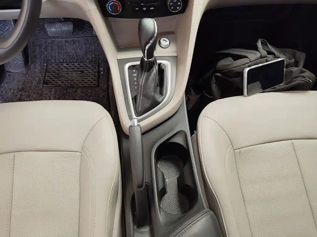 Buick Excelle 2021 — фото 14