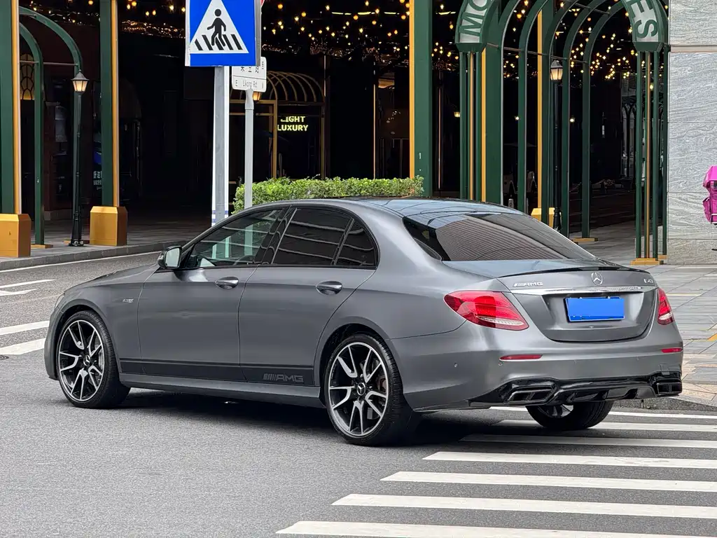Mercedes-Benz E-Class AMG 2018 — фото 4