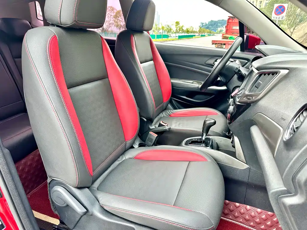 Changan CS15 2018 — фото 25