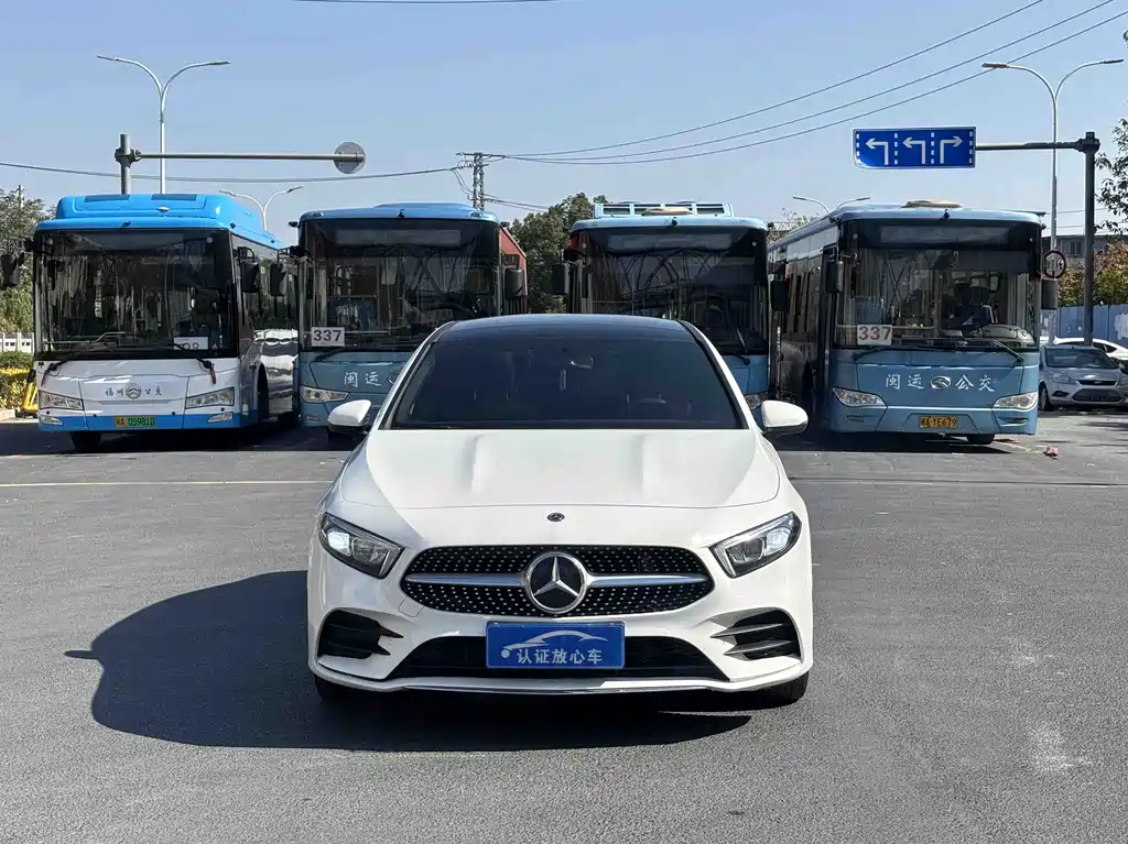 Mercedes-Benz A-Class 2019 — фото 2