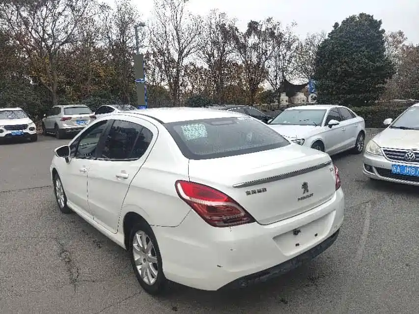 Peugeot 308 2016