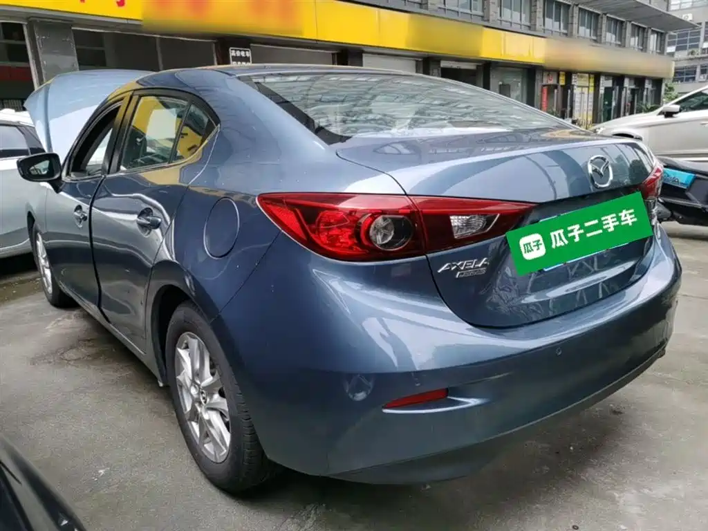 Mazda 3 Axela 2016 — фото 5