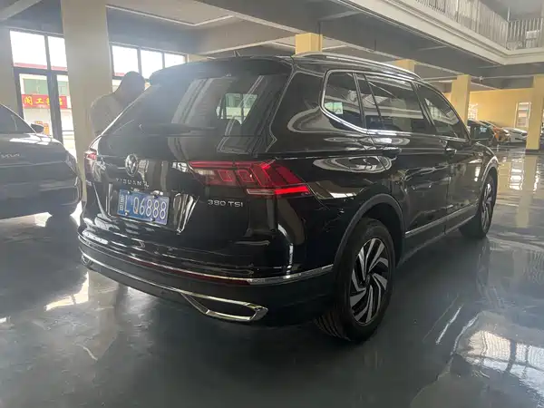 Volkswagen Tiguan L 2023