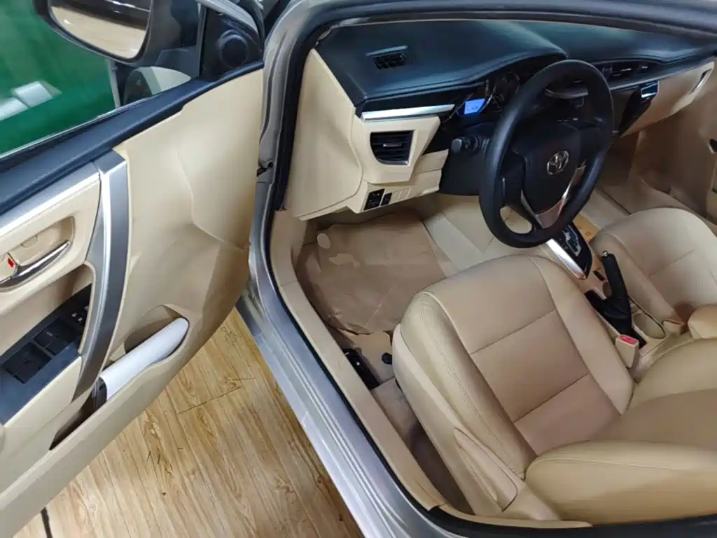 Toyota Corolla 2015 — фото 16
